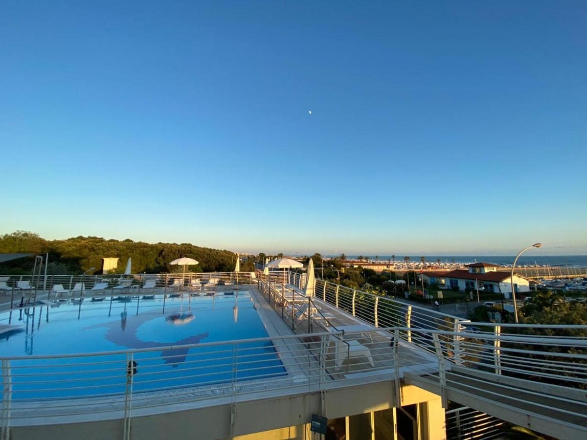 Hotel Joseph Marina di Pietrasanta Exteriör bild