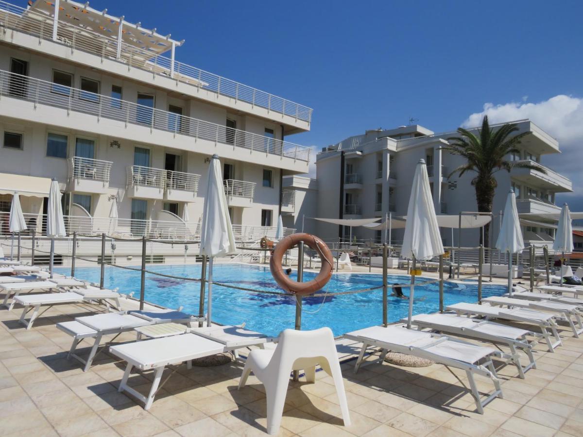 Hotel Joseph Marina di Pietrasanta Exteriör bild