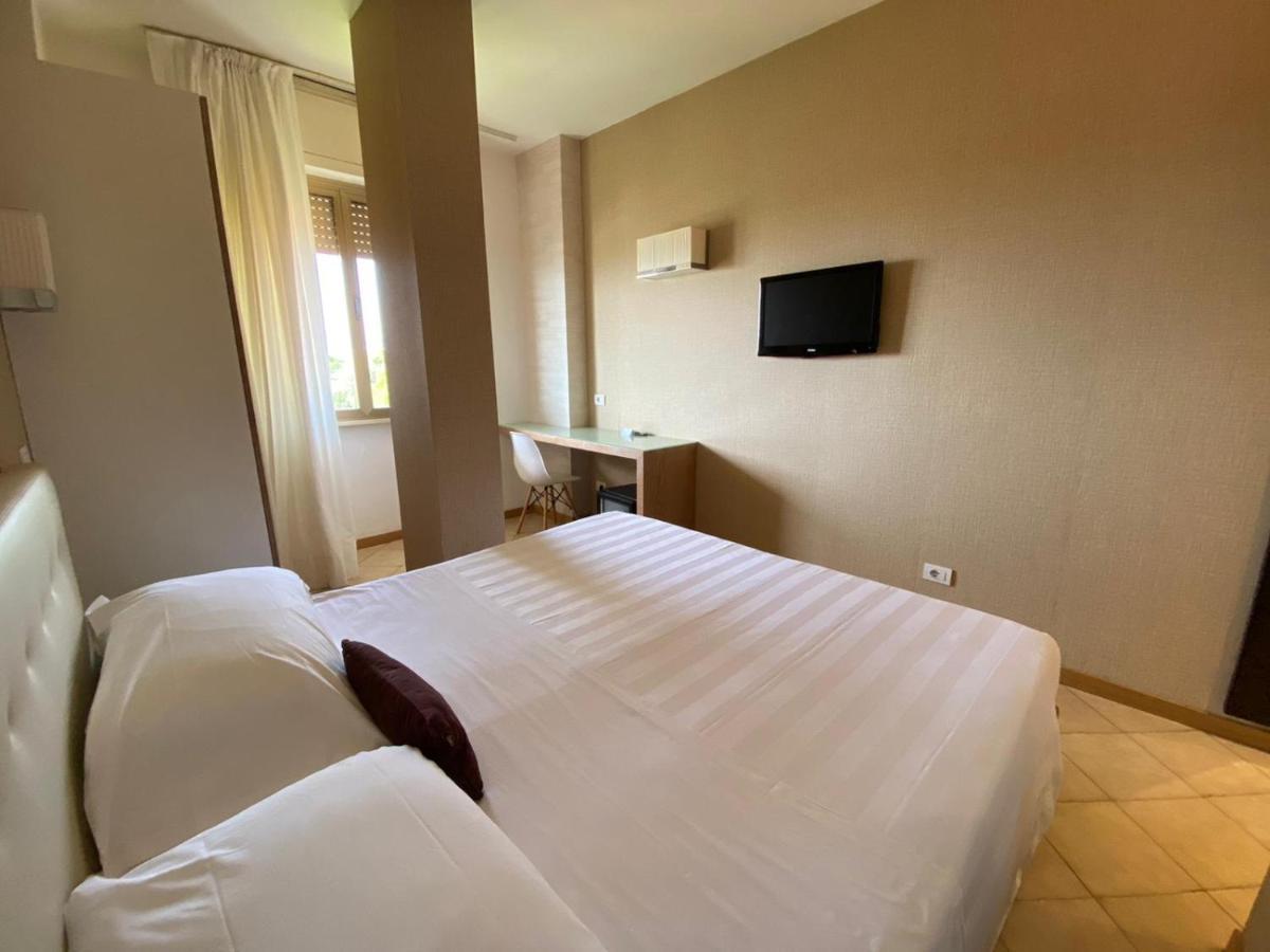 Hotel Joseph Marina di Pietrasanta Exteriör bild