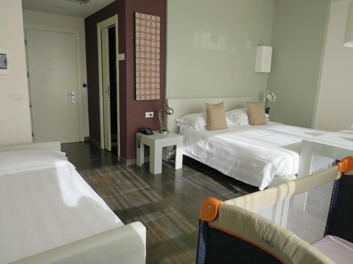Hotel Joseph Marina di Pietrasanta Exteriör bild
