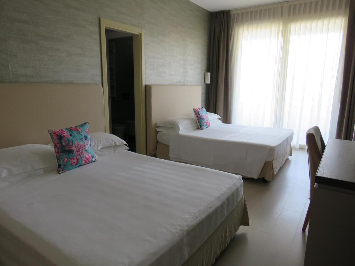 Hotel Joseph Marina di Pietrasanta Exteriör bild