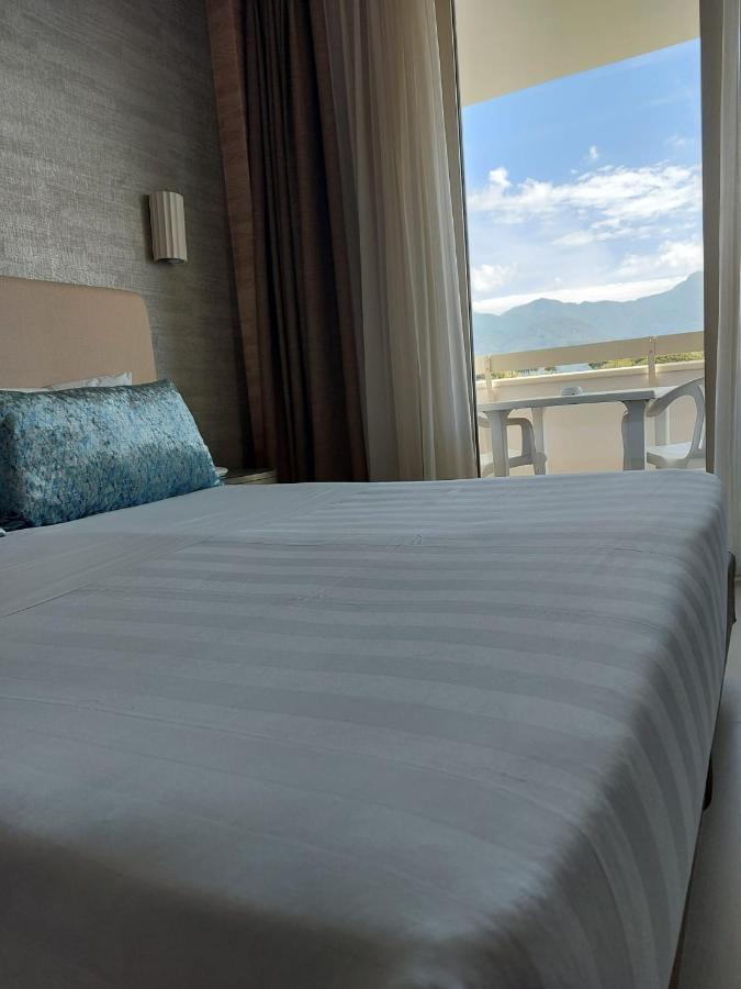 Hotel Joseph Marina di Pietrasanta Exteriör bild